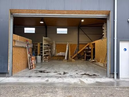 depot / box stockage a louer