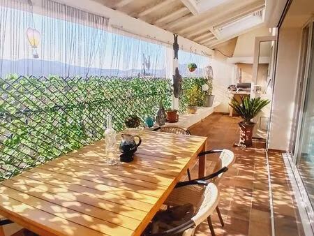 coup de cœur  mdv atypique avec terrasse et vue dégagée