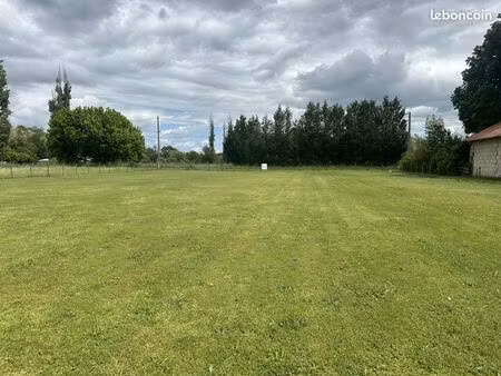 terrain 2043 m² la barde