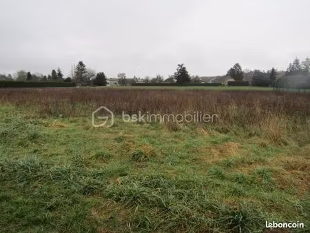 terrain 1 050 m² villebougis