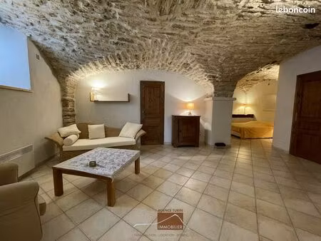 appartement 2 pièces 68 m²