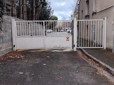 vente parking non couvert