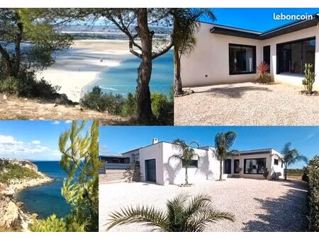 maison contemporaine de 2018  3 faces  plein pied  111m2 + garage de 25m2