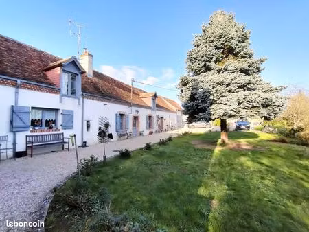 longère 4 pièces 184 m²