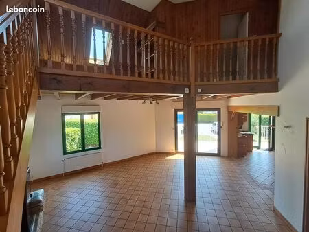 maison 6 pièces 140 m²