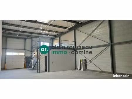 local 240 m² cholet