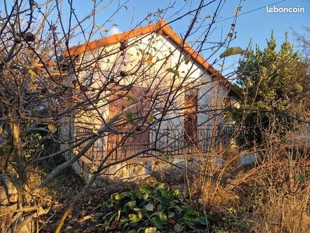 maisonnette de 25m2 sur terrain de 371m2