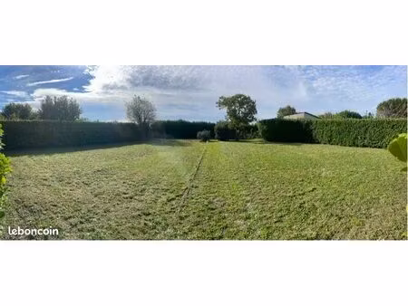 terrain 800m2 fléac