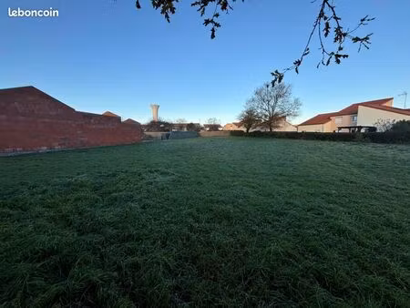 terrain 384 m² martigne briand