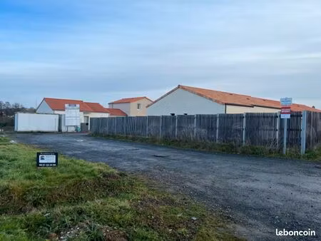 terrain 350 m² landemont