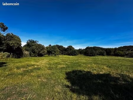 terrain 1 100 m² saint raphael