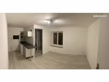 particulier loue studio