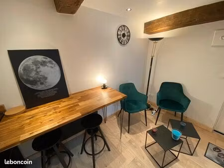 studio rénové centre historique - 18m2