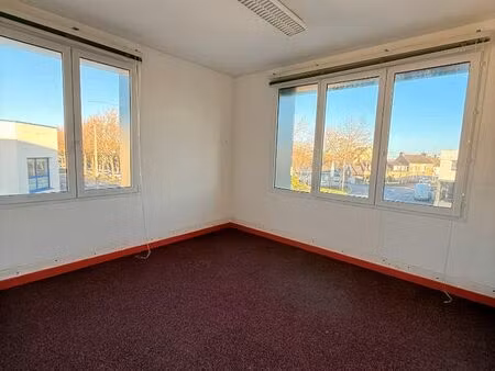 bureaux 80 m² saint brieuc