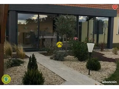 pavillon 6 pièces 153 m²