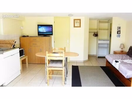 dependance maison meublee equipee