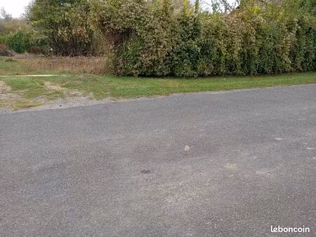 terrain à bâtir de 802 m2