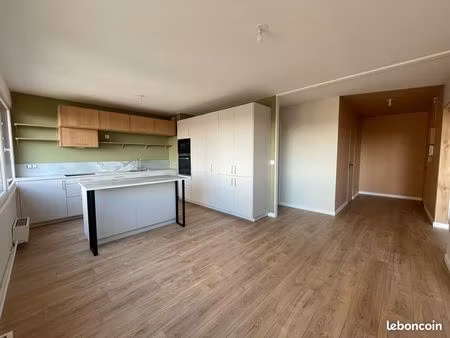 appartement 86 m2 - angers la madeleine - rénové - lumineux - 4ᵉ étage avec ascenseur