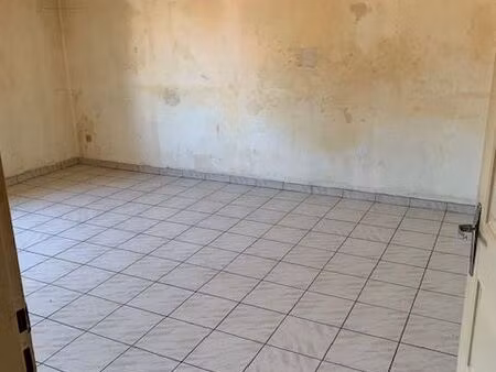 vends appartement à rénover et combles