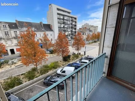 boutique 90 m² châteauroux