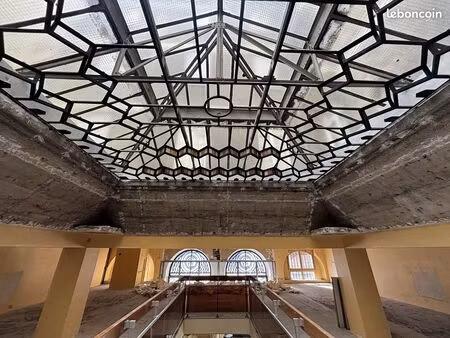 local commercial 640 m² reims