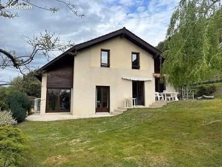 maison t5 saint georges de commiers meublé