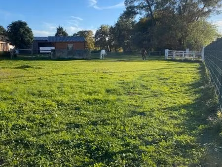 terrain 1 045 m² bassens