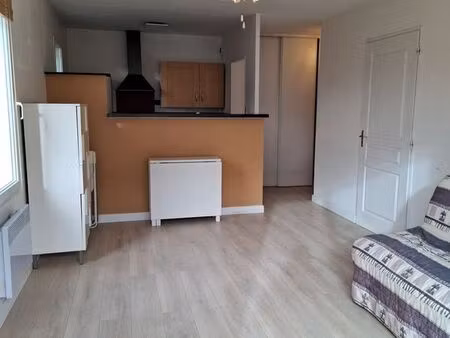 appartement . 2 pièces . angoulême victor hugo 38m2