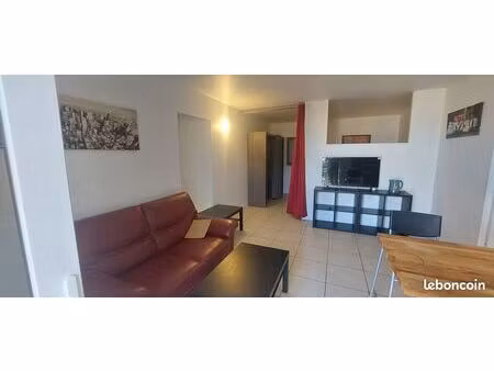 appt t1bis avec vue centre ville angouleme