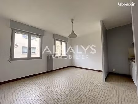studio 1 pièce 26 m²