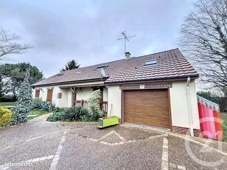 maison 8 pièces 143 m²