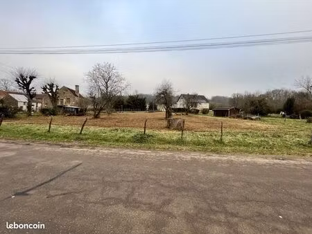 terrain 1756 m² corrombles