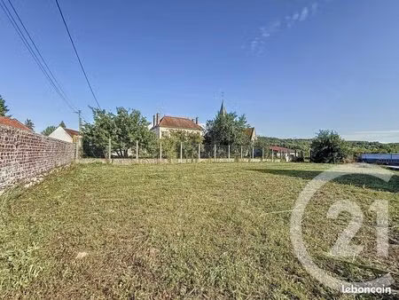 terrain 1 032 m² mareuil la motte