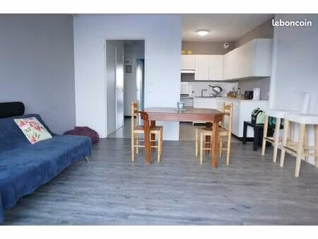 appartement t2  47 m²  balcon  parking