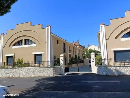 duplex avec entrée privative  jardin et garage (petite copropriété)