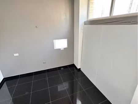 location box salon équipé esthétique