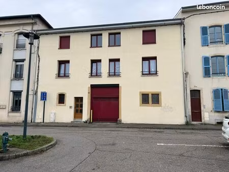 garage parking à l'intèrieur