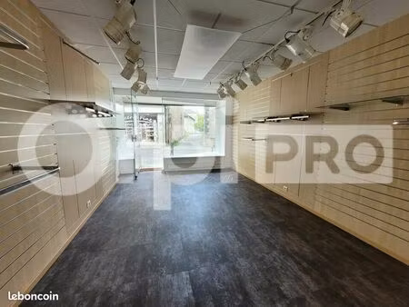 local commercial 45 m²