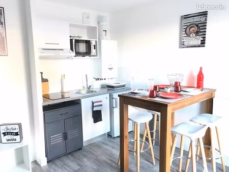 studio t1 récent avec parking – kedge à pied – talence