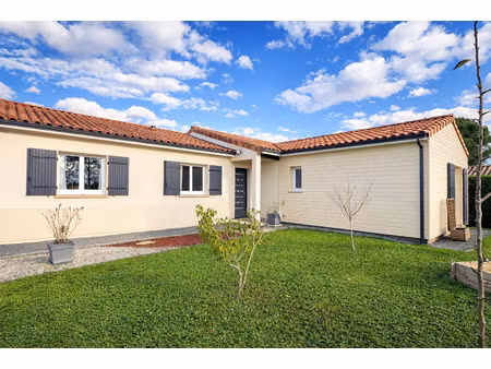 maison 5 pièces 120 m² - terrain 1000 m² - piscine