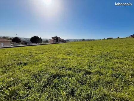 terrain 1 550 m² maurs