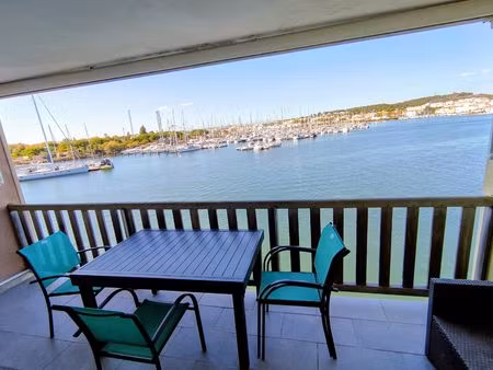 le cap d'agde: île des pêcheurs: t3 rénové avec vue imprenable  / terrasse 10m² ouest.clim