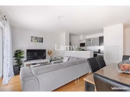 appartement 3 pièces 60 m²