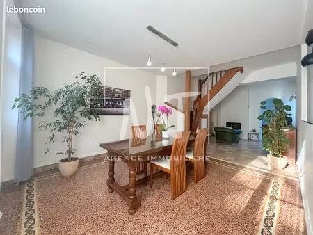 maison 5 pièces 140 m²