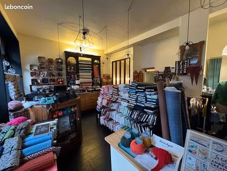 local commercial 50 m² brest