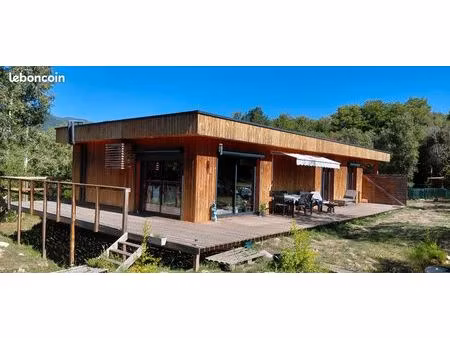 maison autonome + 2 locations saisonnieres