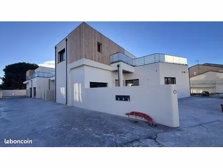 villa 5 pièces 155 m²