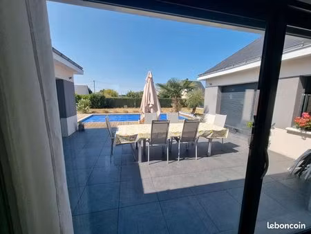 villa contemporaine longué