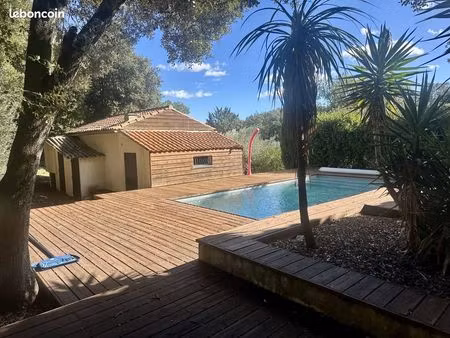 villa 4 pièces 115 m²