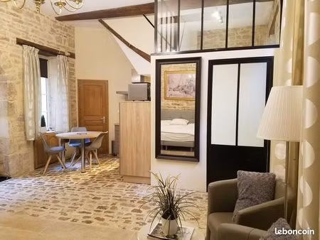 studio 1 pièce 35 m²